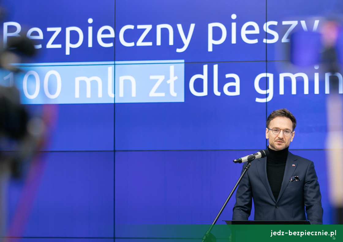 Porozmawiajmy o bezpieczeństwie - Bezpieczny pieszy – doposażenie przejść dla pieszych i doposażenie szkół w zakresie edukacji komunikacyjnej